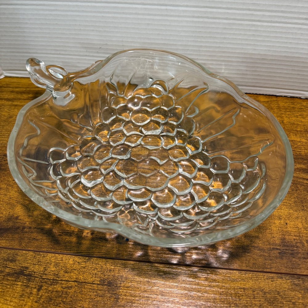 Vtg MCM Clear Glass Grape Cluster Serving 13" Bowl 3D Texture Fruit Boho Cottage
